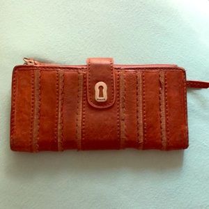 Fossil women’s wallet